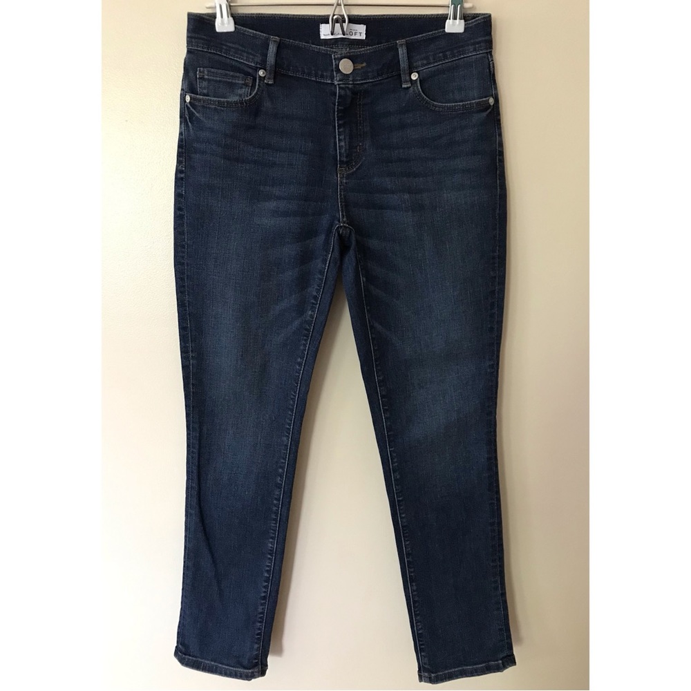LOFT • 27/4 • Dark Wash Skinny Jeans 27.5” Inseam